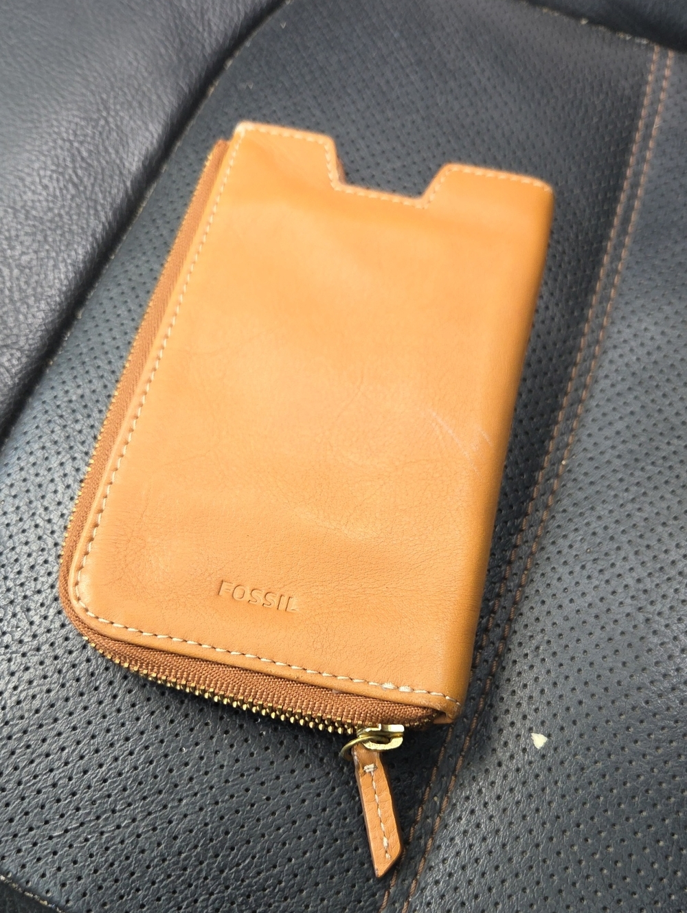 Fossil Camel/Tan Leather Zip Phone Wallet